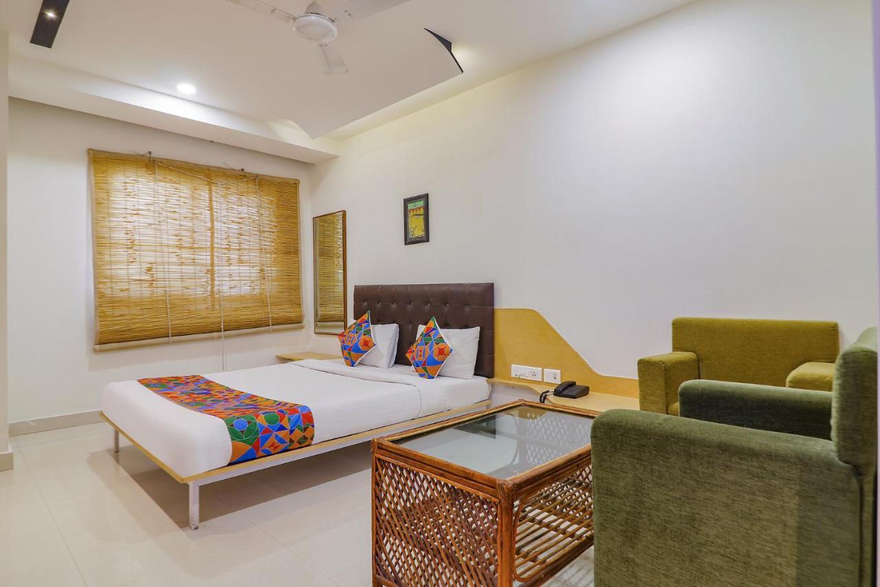 Hotel Fabhotel Aamantran & Banquet Halls - Nr Rtc X Roads Metro Station