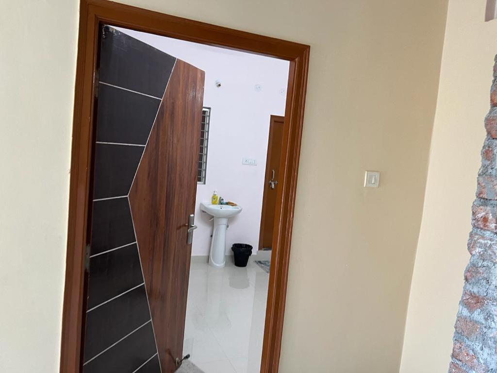 Apartamento Faiz Manzil & *