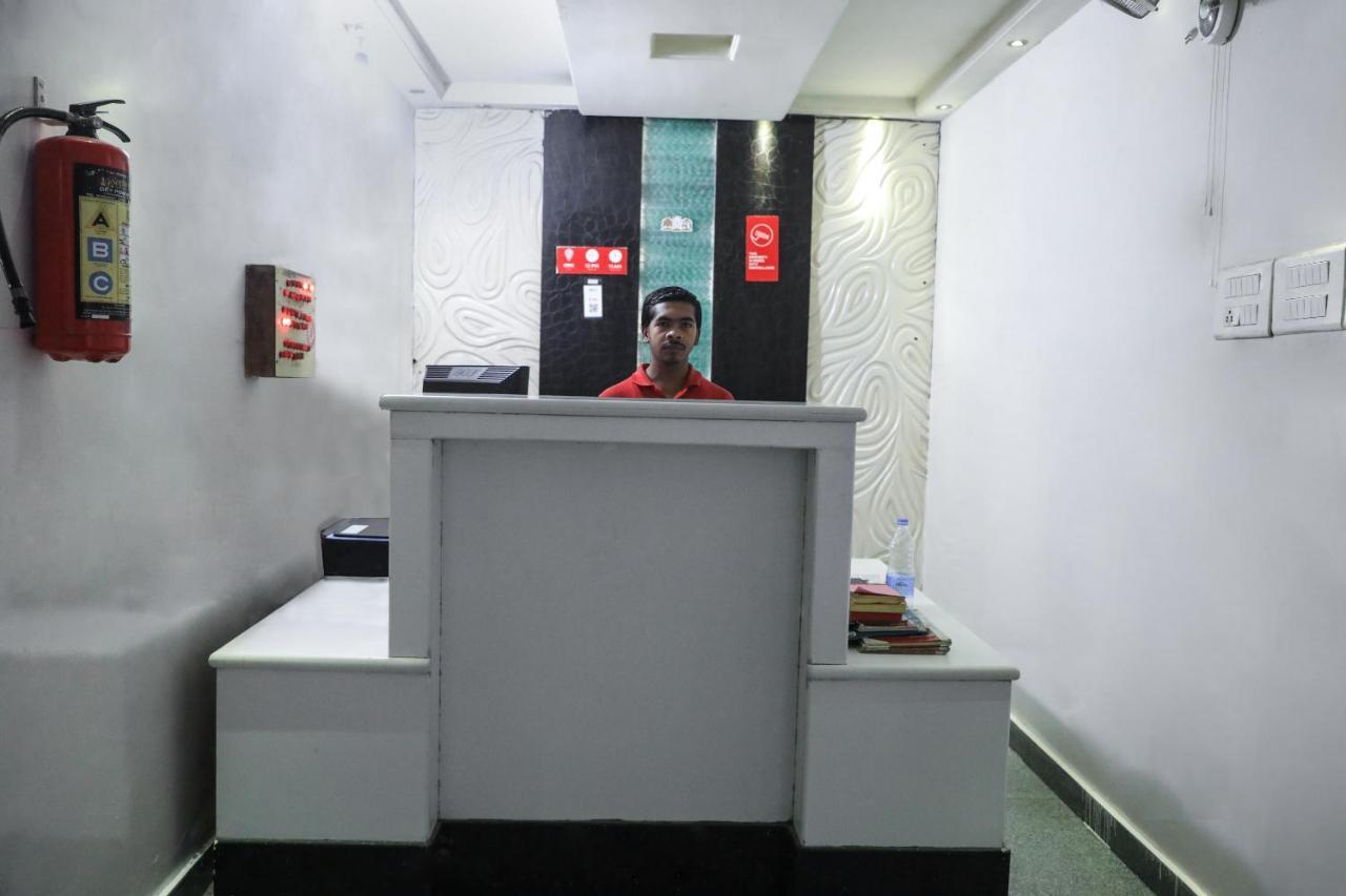 Oyo Flagship 11310 Sri Tulasi Residency Near Birla Mandir