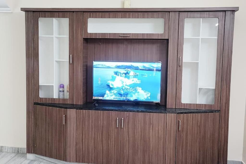 Servostay 2 Bhk Fully Furnished In Kukatpally #201 Hyderabad