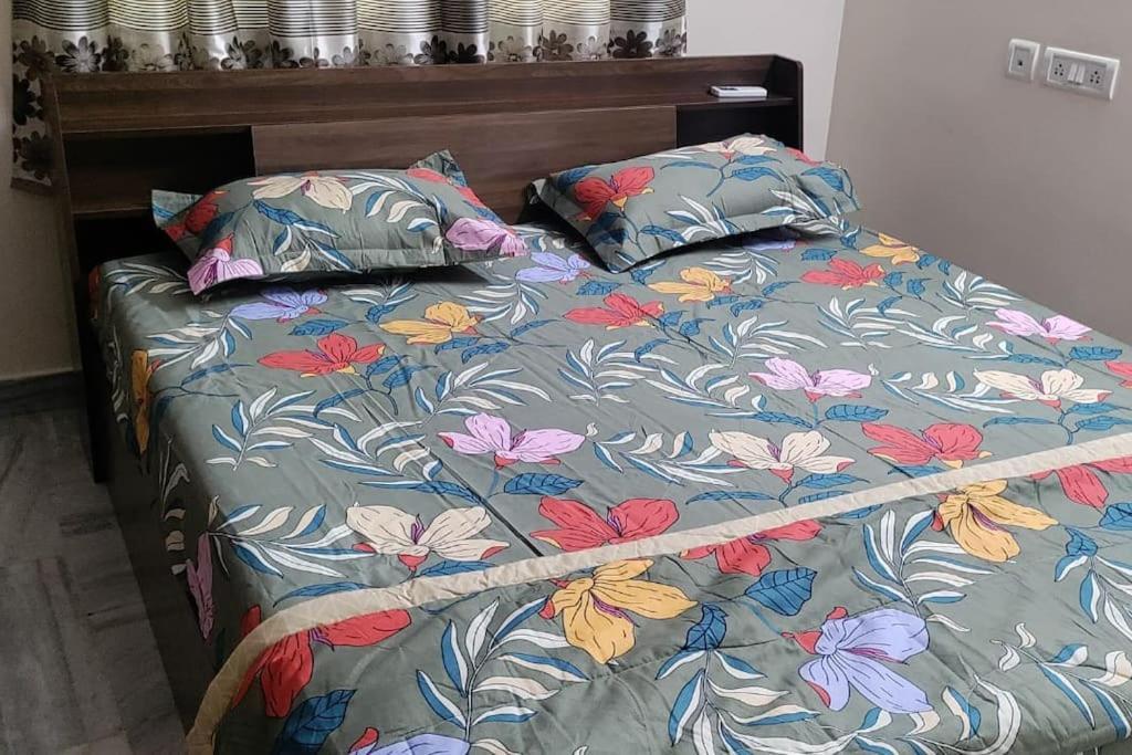 Servostay 2 Bhk Fully Furnished In Kukatpally #201 Hyderabad