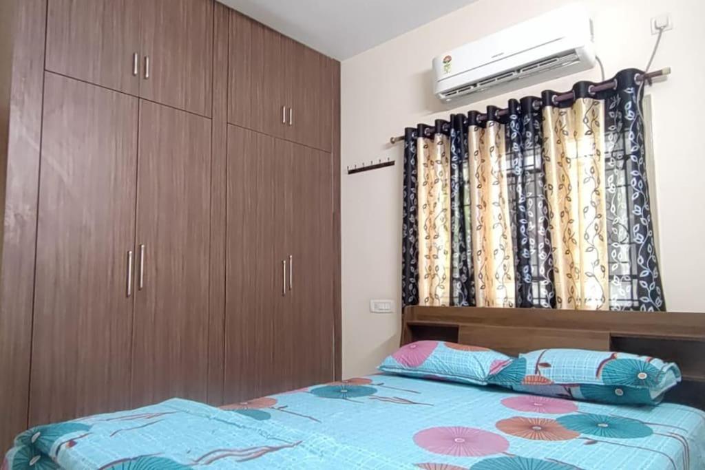 Servostay 2 Bhk Fully Furnished In Kukatpally #201 Apartment *