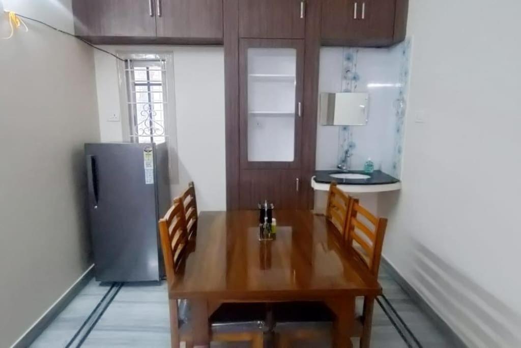 Servostay 2 Bhk Fully Furnished In Kukatpally #201 Apartment Hyderabad