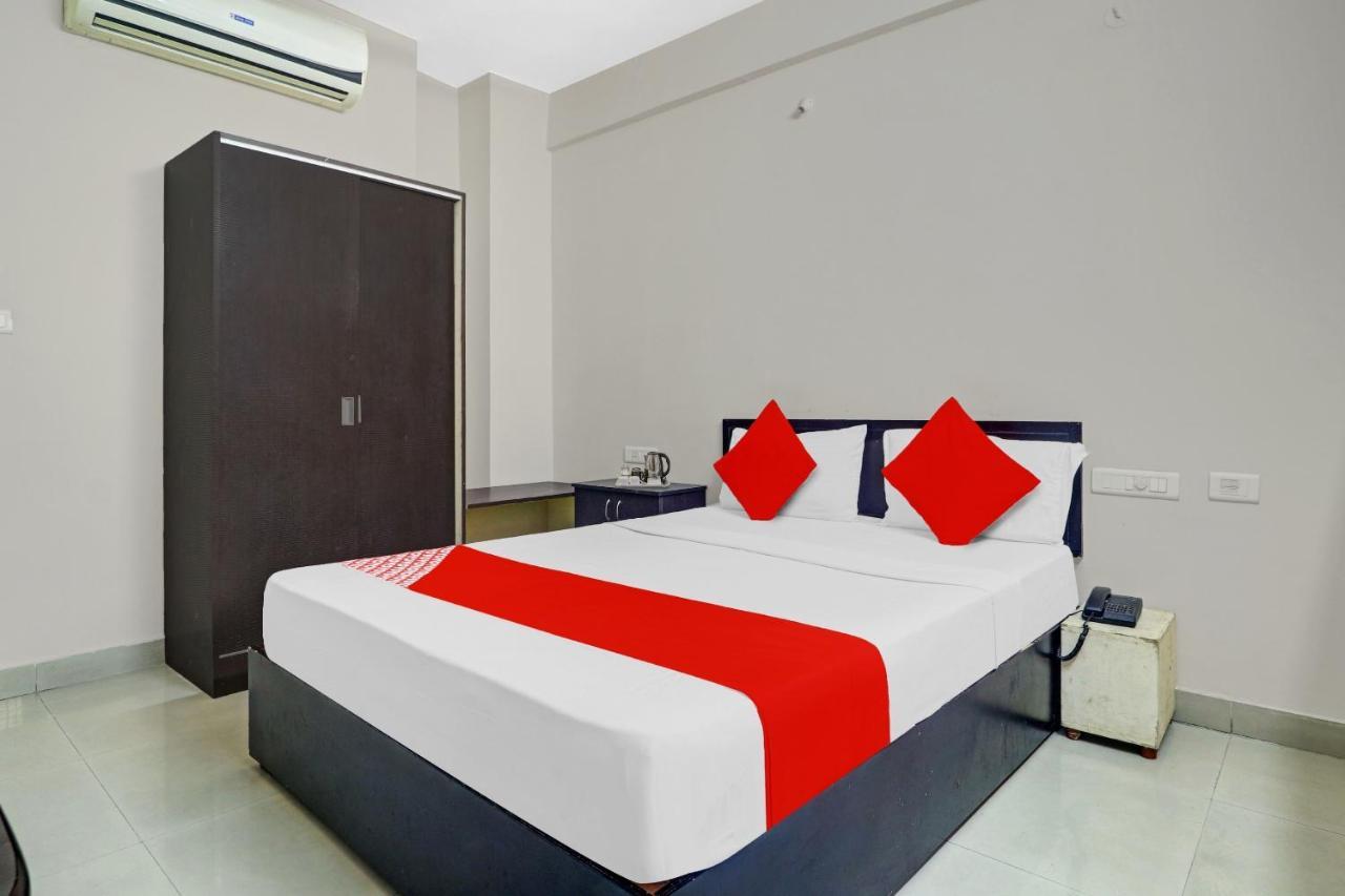Oyo Flagship 80484g Srinivasa Grand