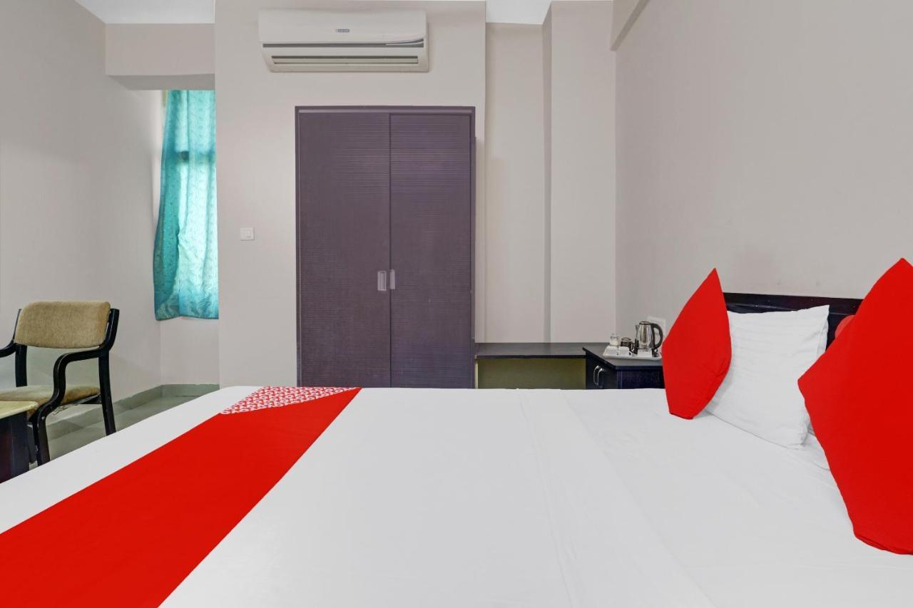 Oyo Flagship 80484g Srinivasa Grand