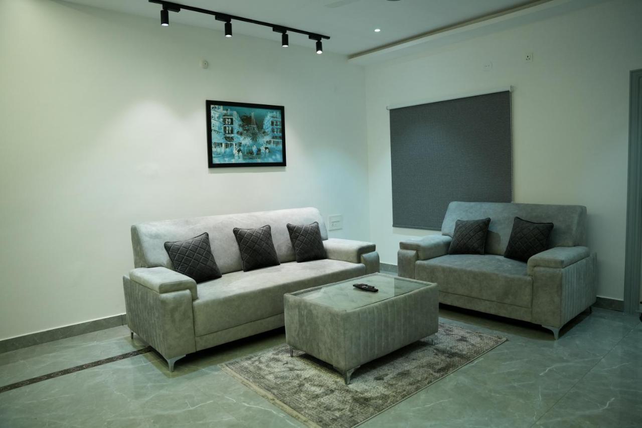 Apartamento Bigson Service Madhapur
