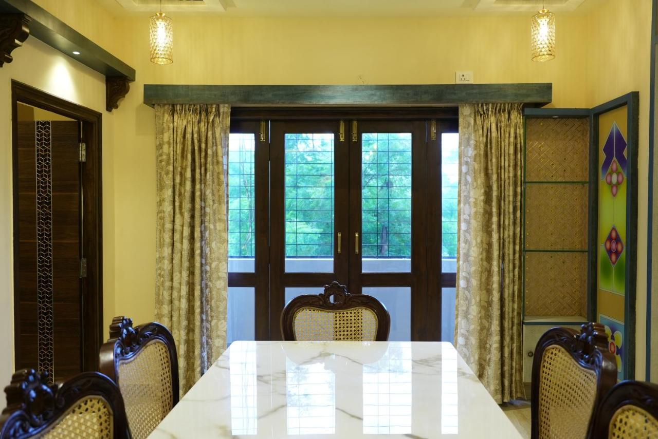 Apartamento Bigson Service Madhapur