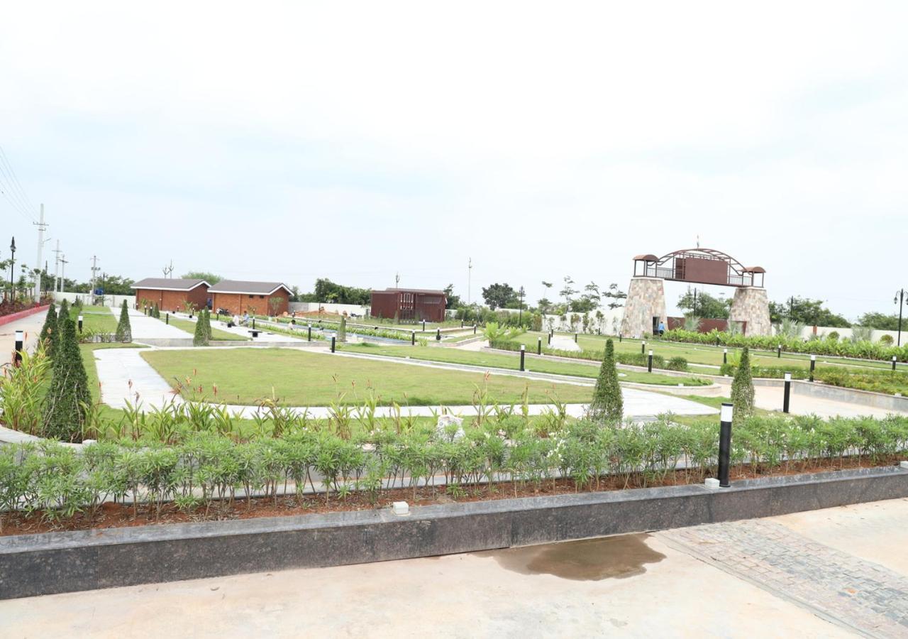 The Ranch Resort *