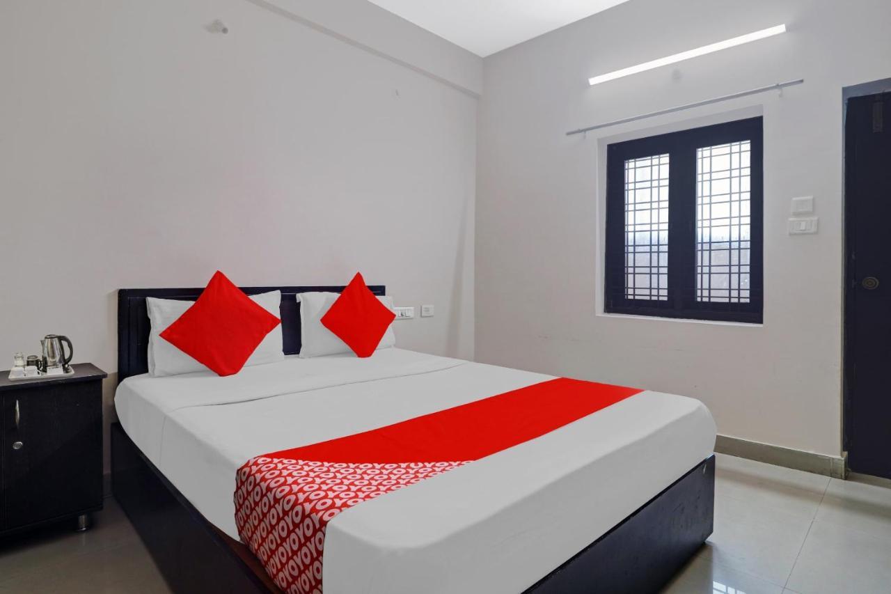 Oyo Flagship 80484g Srinivasa Grand Hotel