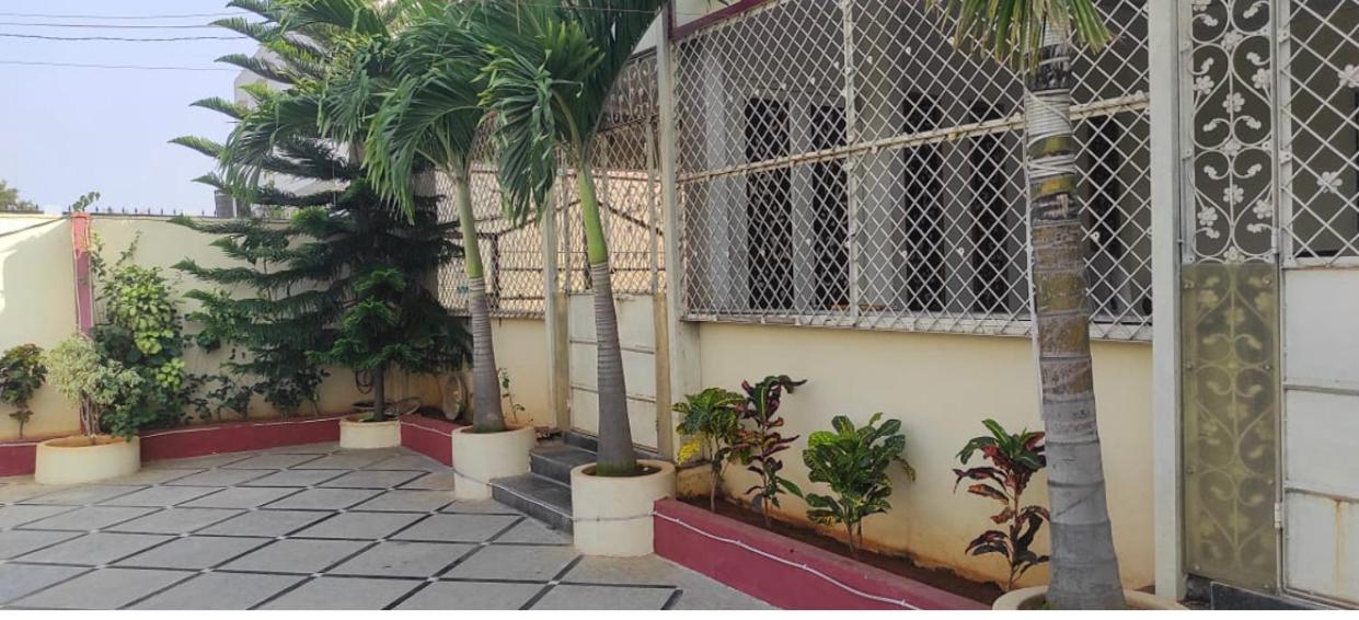 Sapphire On Daily Rent For Families Pousada