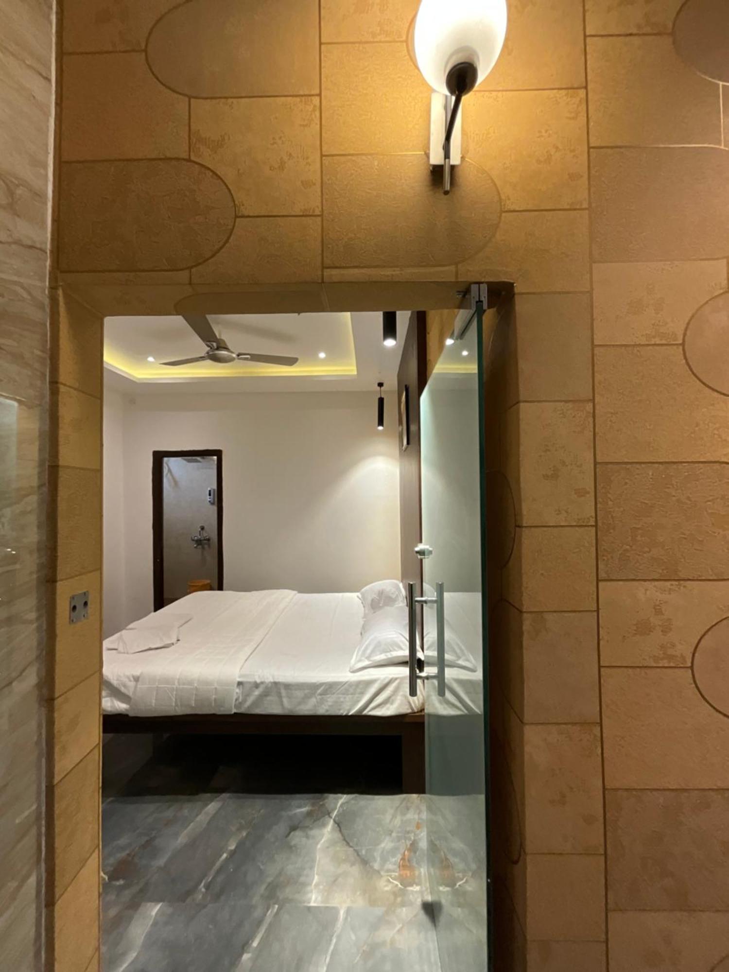 Hostel Bunk N Beyond