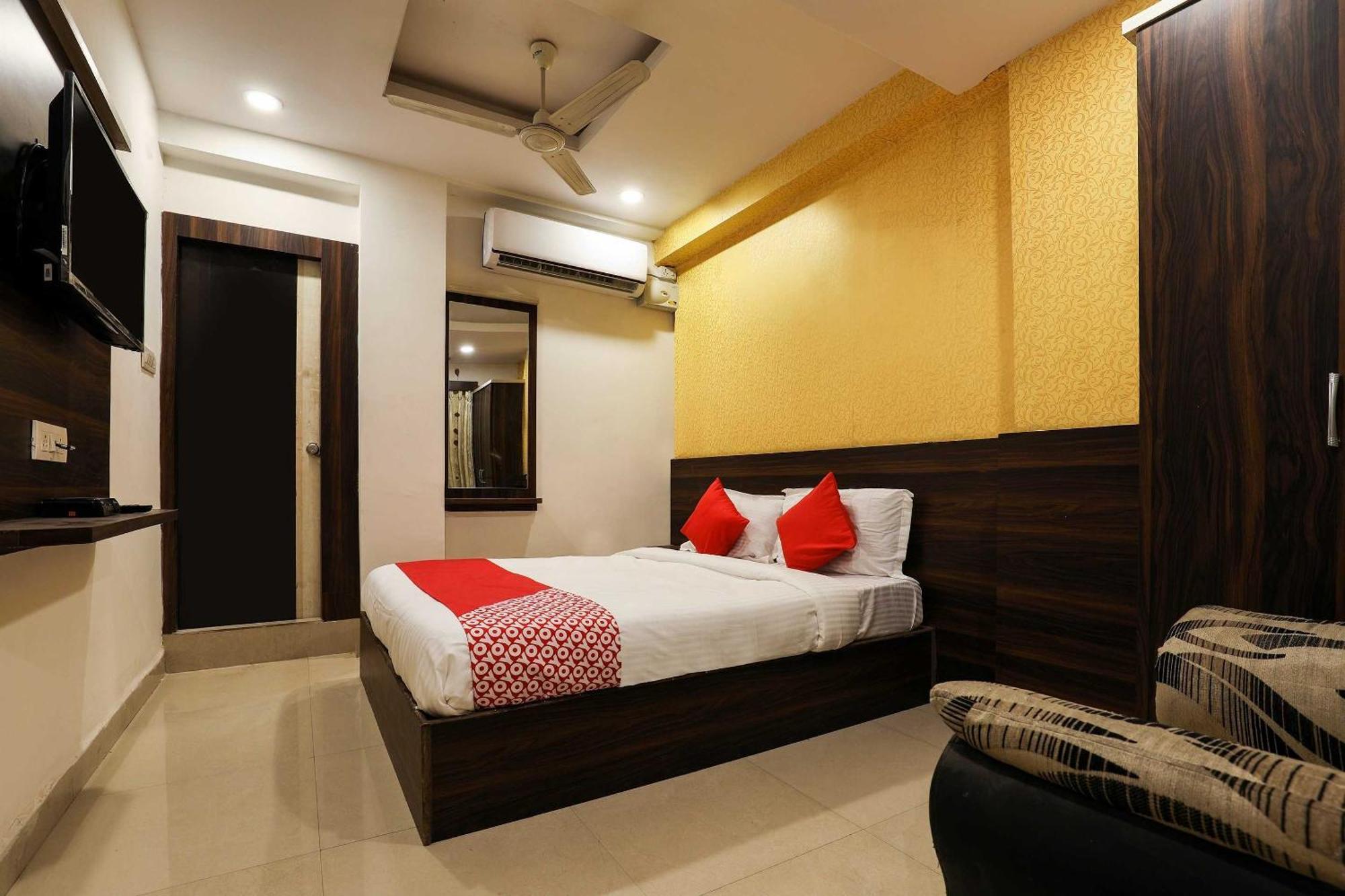 O Deccan And Boarding Hotel 3*