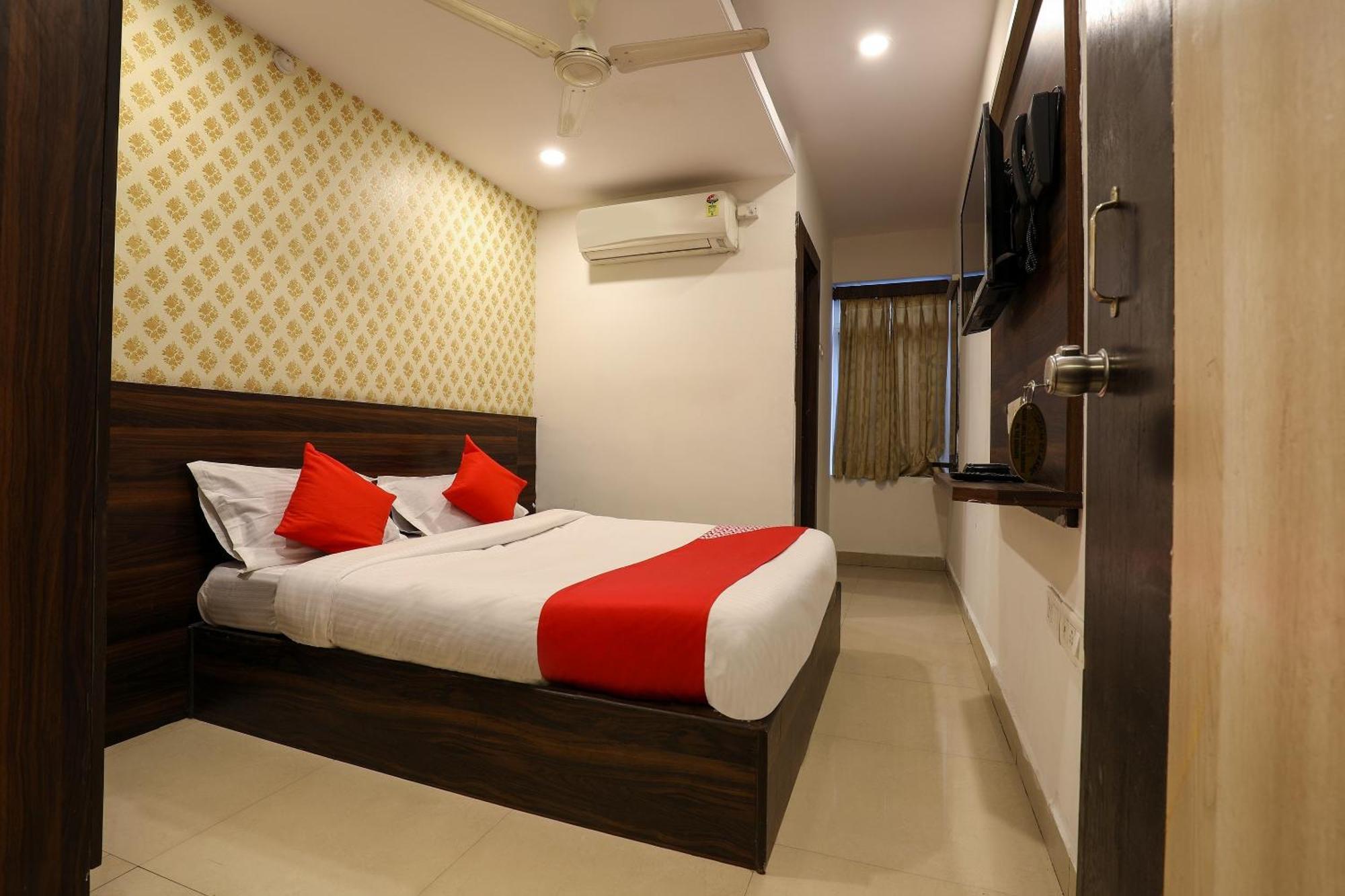 Hotel O Deccan And Boarding