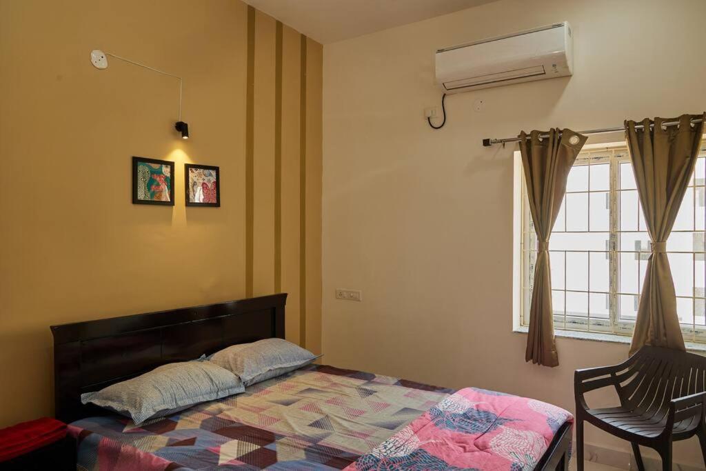 Chill Place:3bhk Ac Retro House @financialdistrict , Near Us Embassy Apartment Hyderabad