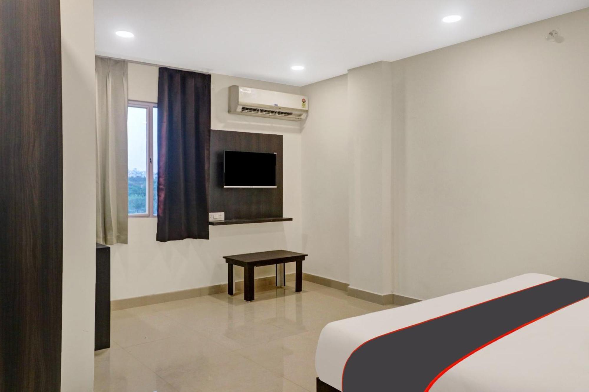 Hotel Super Collection O Pnr International Mehdipatnam 4*