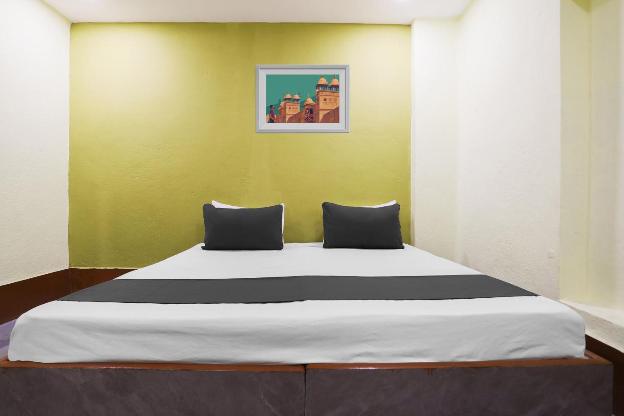 Spot On Sr Continental Hyderabad