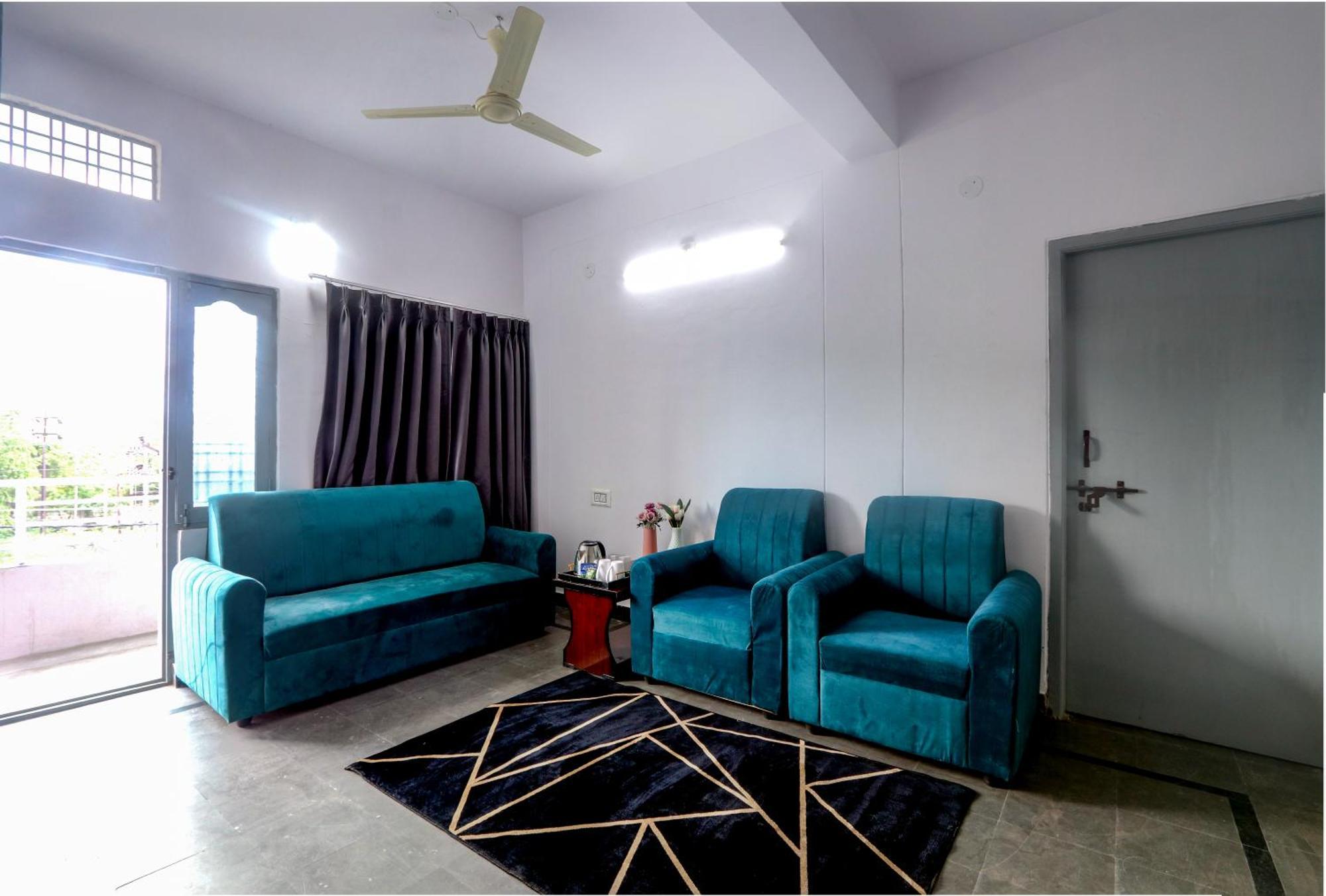 Apartment Veeksha Kiara Hospitalities - Rooms, & Near Kukatpally Rd
