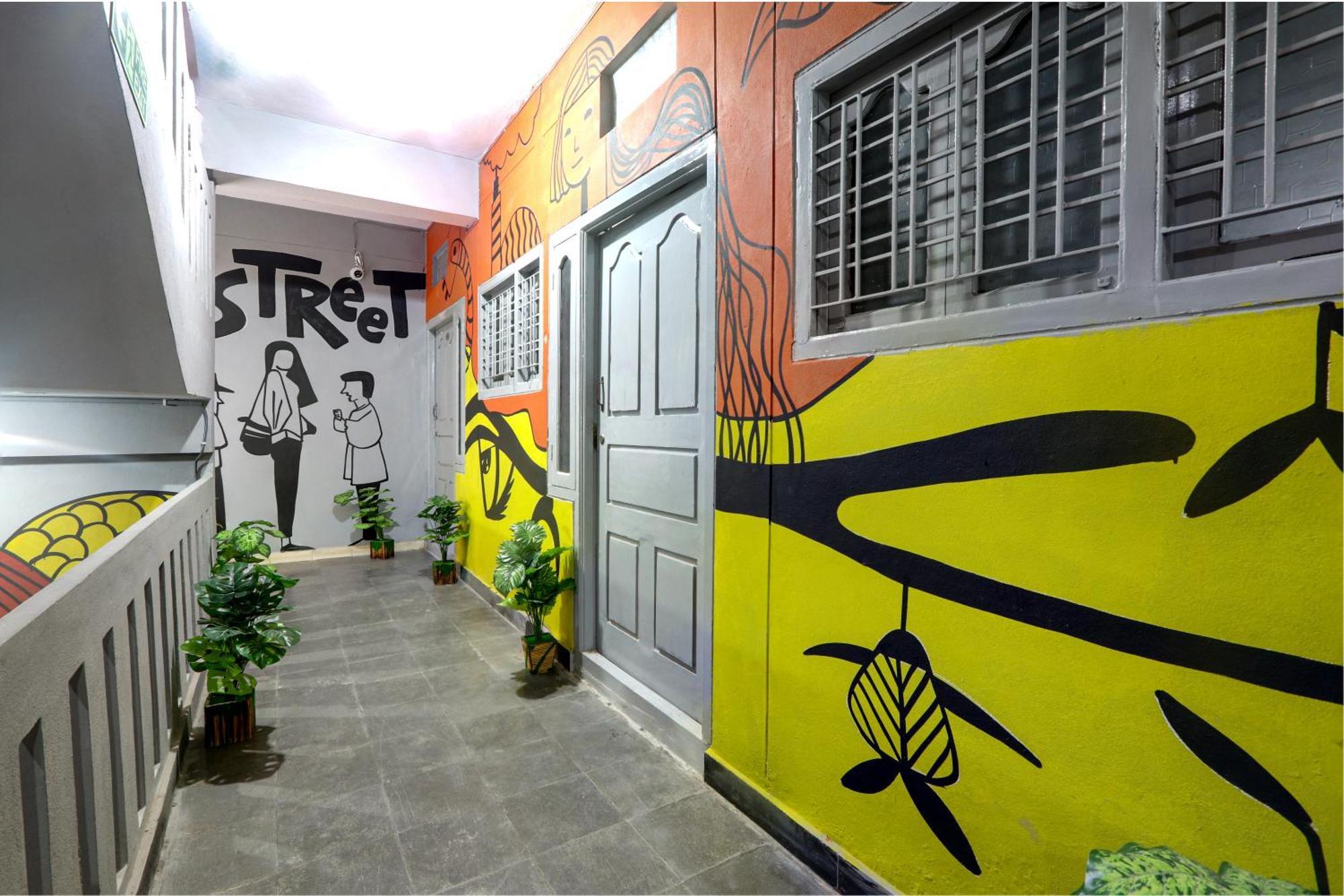 Veeksha Kiara Hospitalities - Rooms, & Near Kukatpally Rd Hyderabad