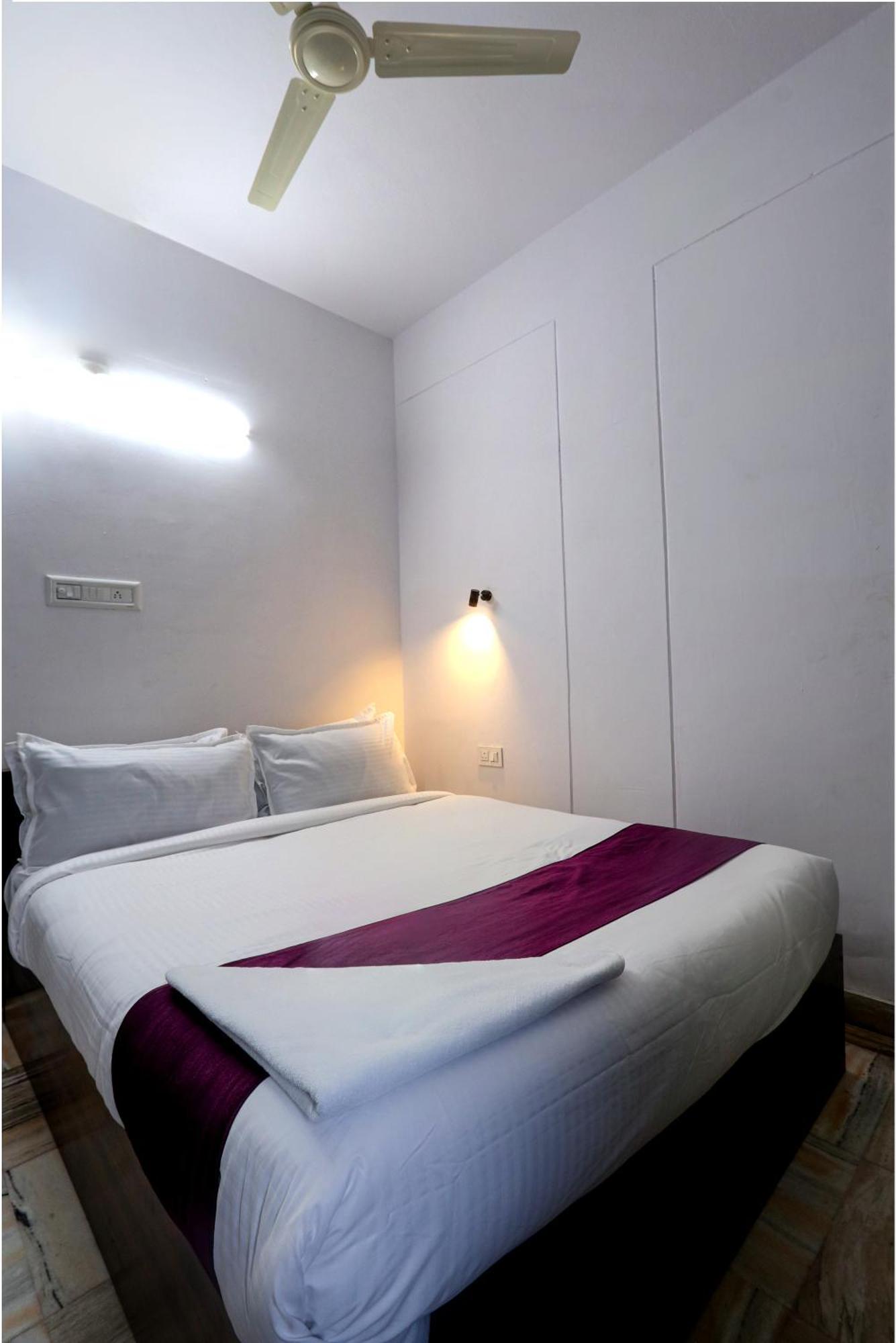 Veeksha Kiara Hospitalities - Rooms, & Near Kukatpally Rd Hyderabad