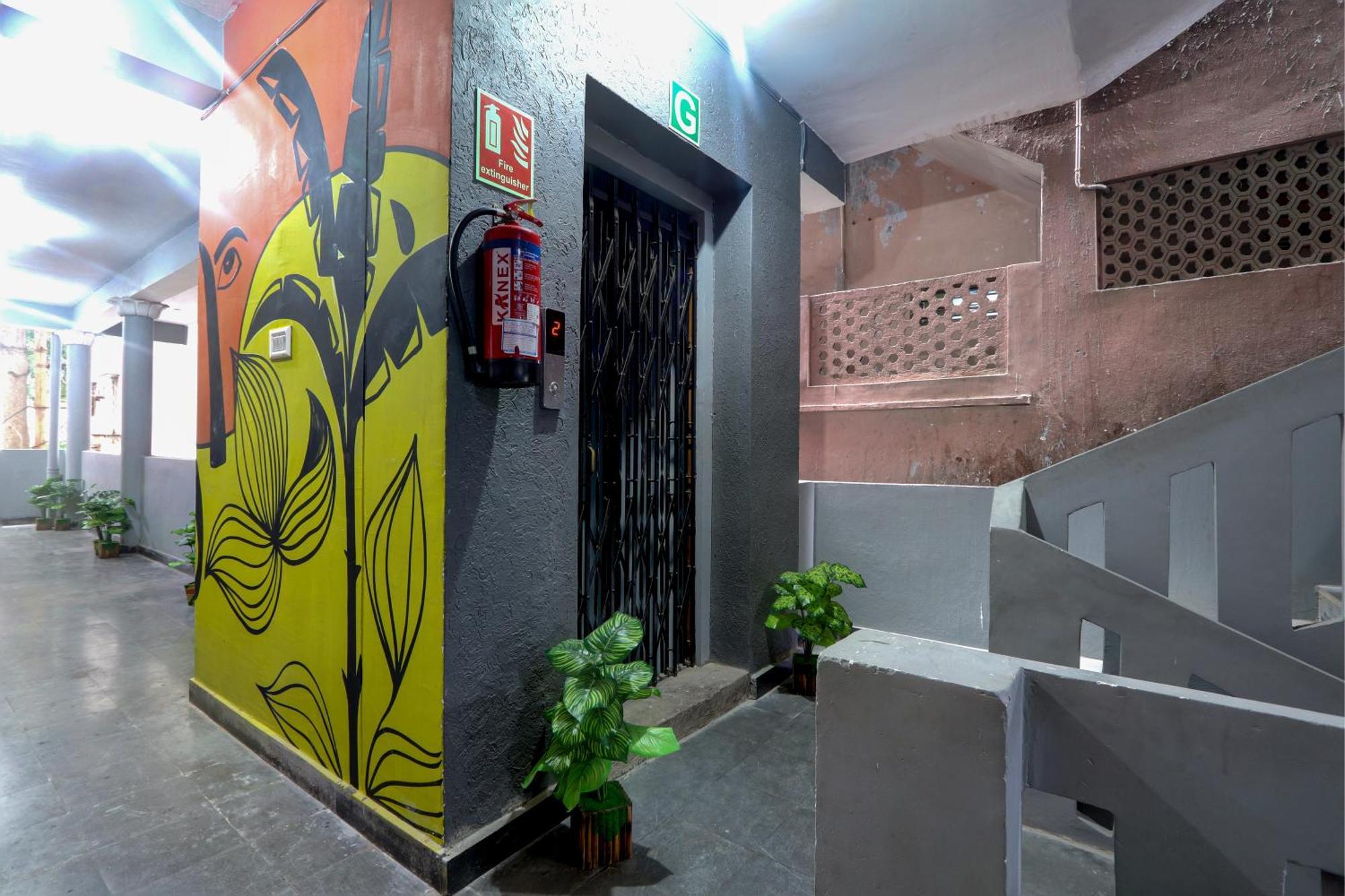 Veeksha Kiara Hospitalities - Rooms, & Near Kukatpally Rd