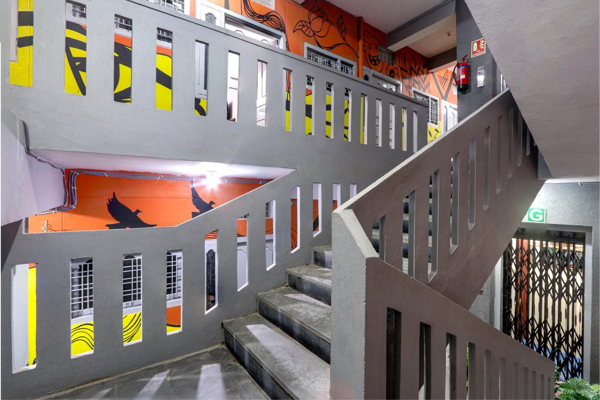 Apartment Veeksha Kiara Hospitalities - Rooms, & Near Kukatpally Rd