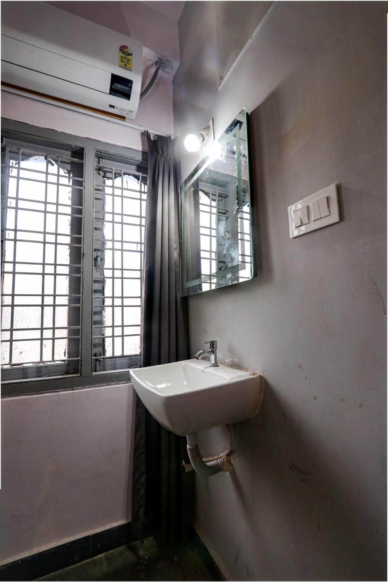 Apartment Veeksha Kiara Hospitalities - Rooms, & Near Kukatpally Rd Hyderabad