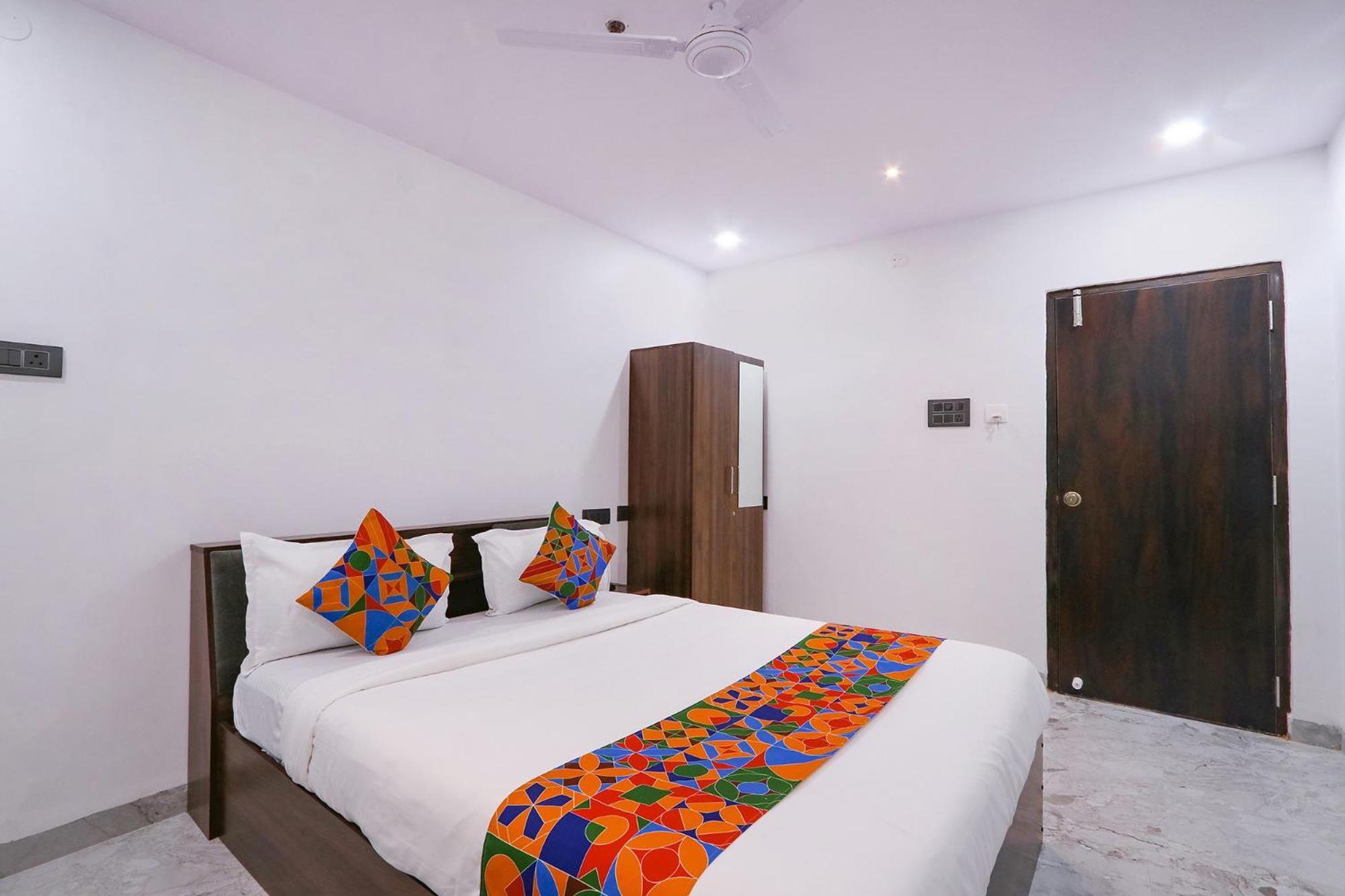 Hotel Fabhotel Rk Residency- Nr Sr Nagar Metro Station-ameerpet Hyderabad