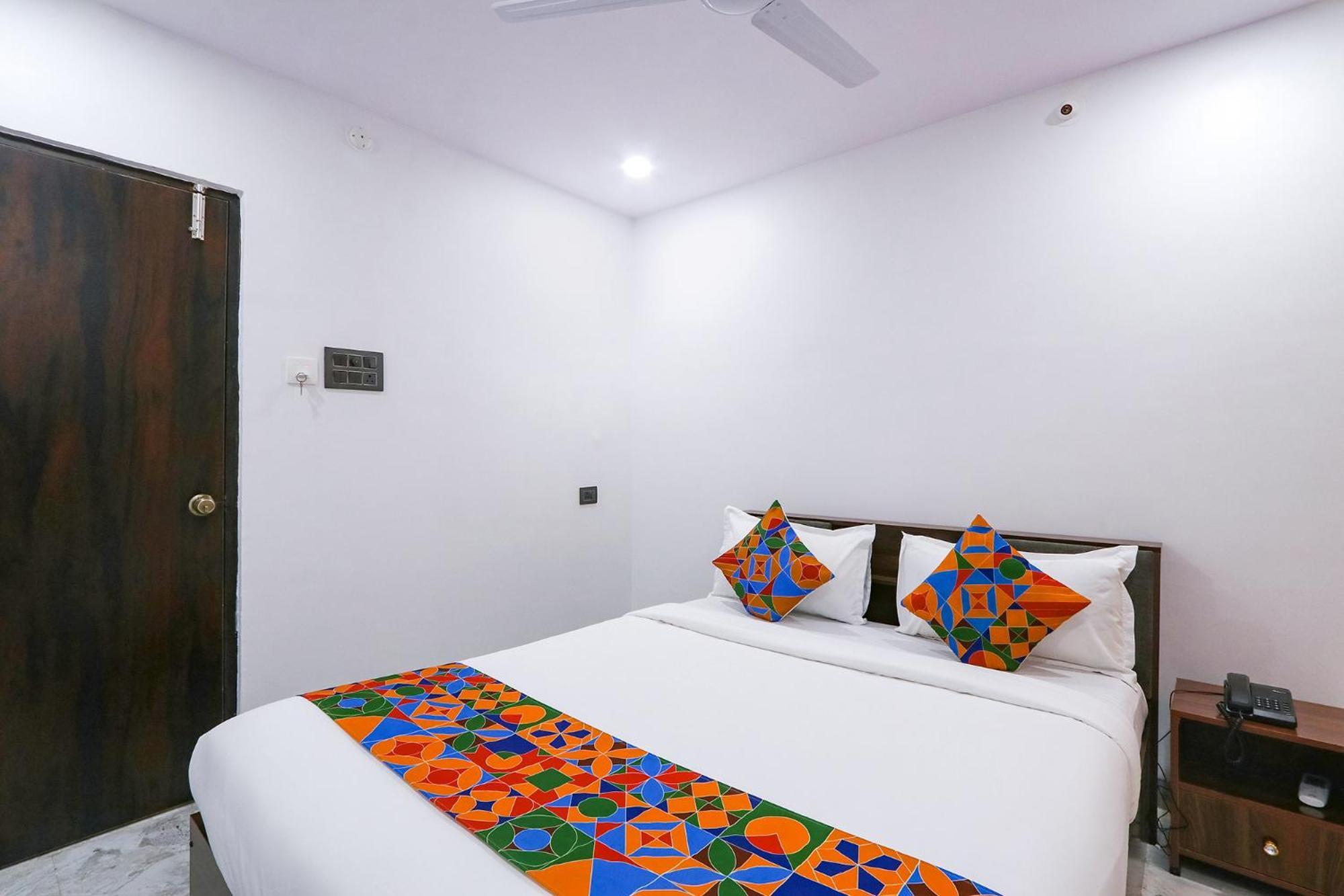 Fabhotel Rk Residency- Nr Sr Nagar Metro Station-ameerpet Hotel 2*