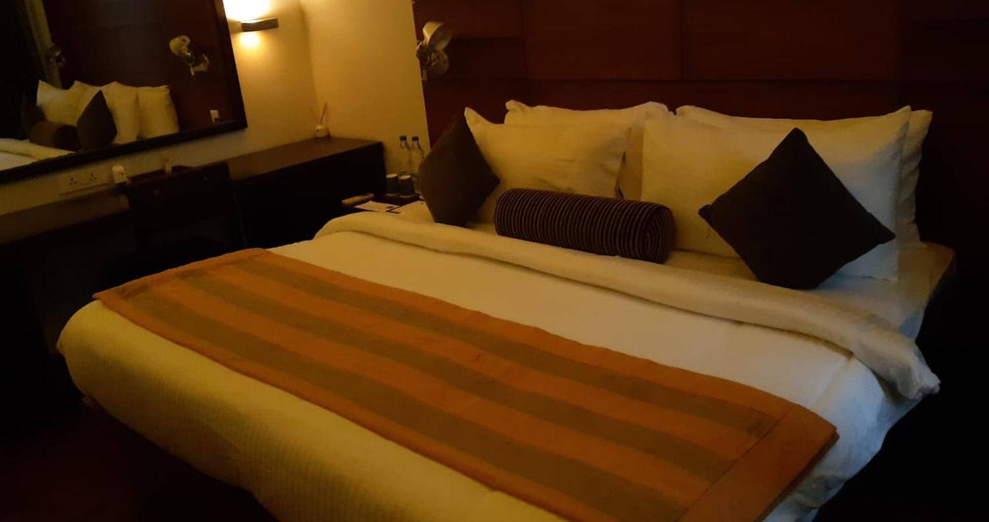 Resort The Golkonda And 4*