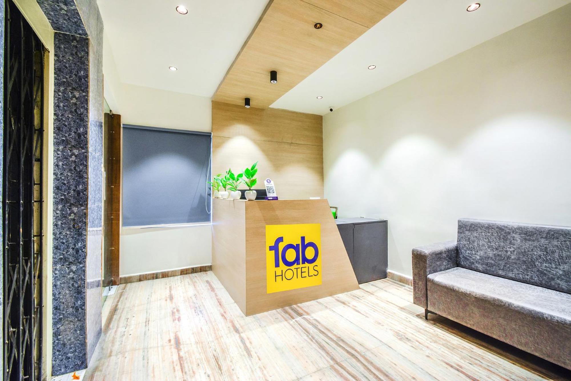 Hotel Fabhotel Prime Adhirath Grand - Hitech 3*
