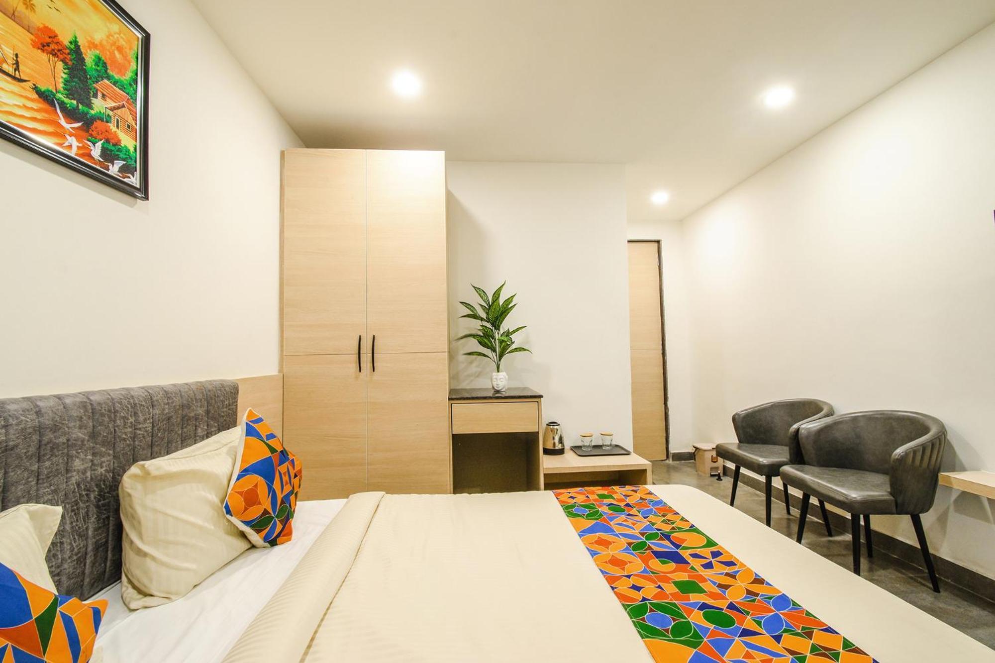 Fabhotel Prime Adhirath Grand - Hitech