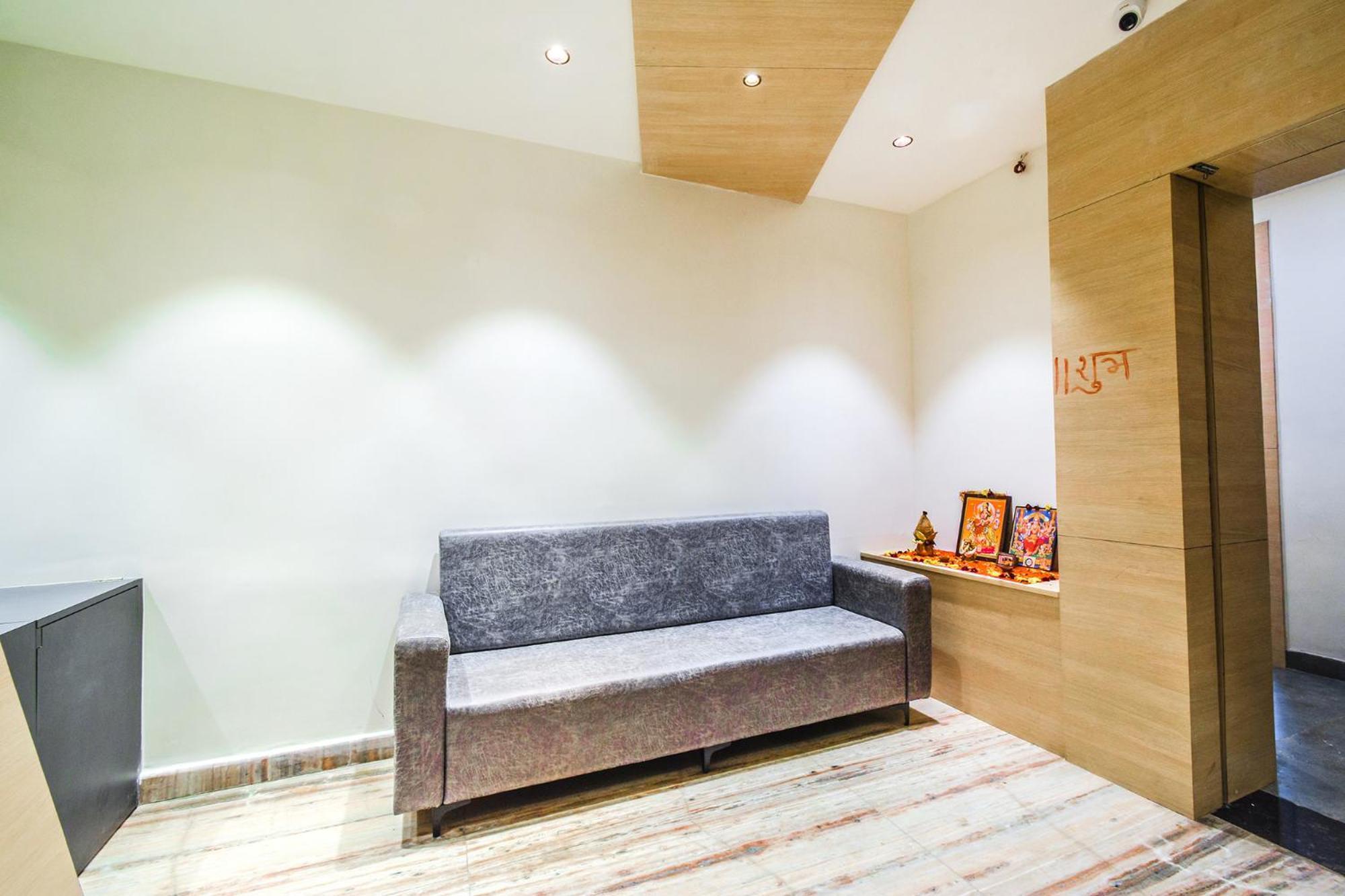 Fabhotel Prime Adhirath Grand - Hitech Hotel