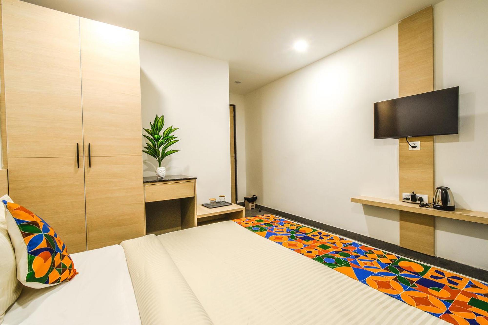 Fabhotel Prime Adhirath Grand - Hitech 3* Hyderabad