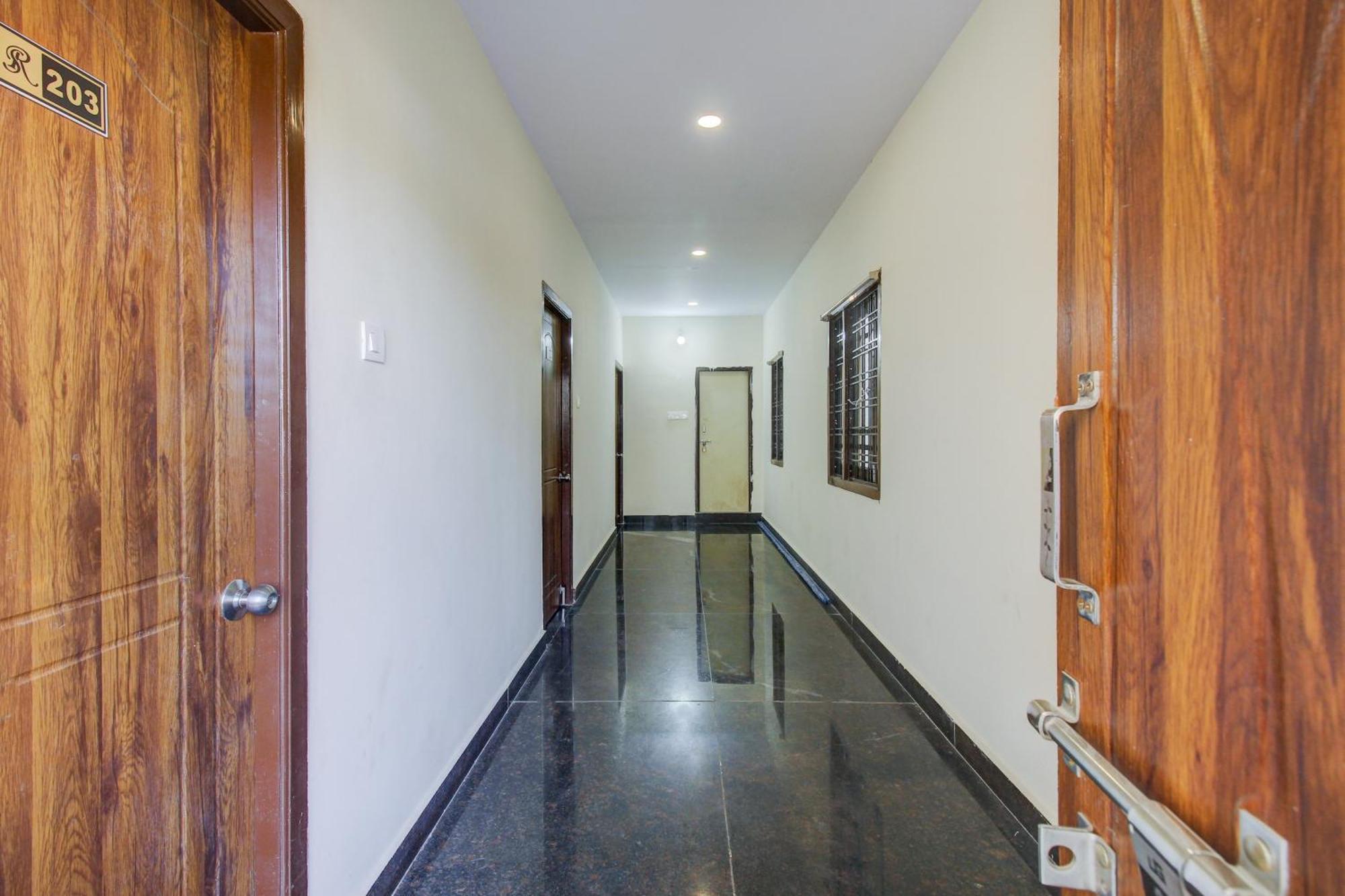 Collection O Dilsukhnagar Metro Station Formerly Simra Relax 3* Hyderabad