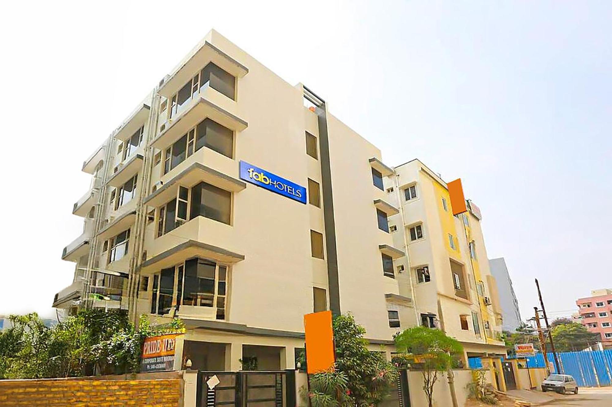 Hotel Fabhotel Pride Inn - Nr Tcs Deccan Park, Hitech City Hyderabad
