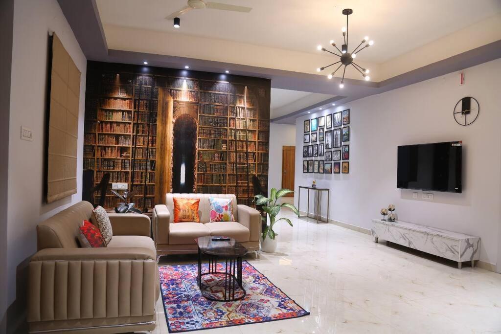 Veetil -3bhk Ac, Kukatpally, Hyderabad