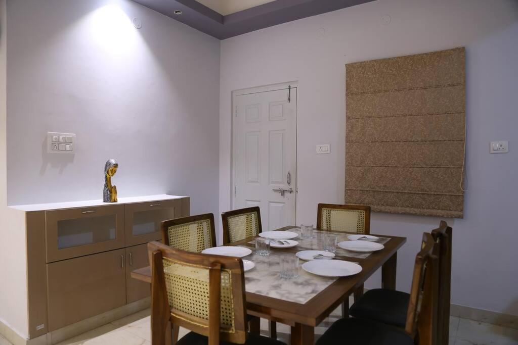Apartment Veetil -3bhk Ac, Kukatpally,