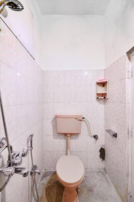 Toit -ac Himayathnagar * Hyderabad