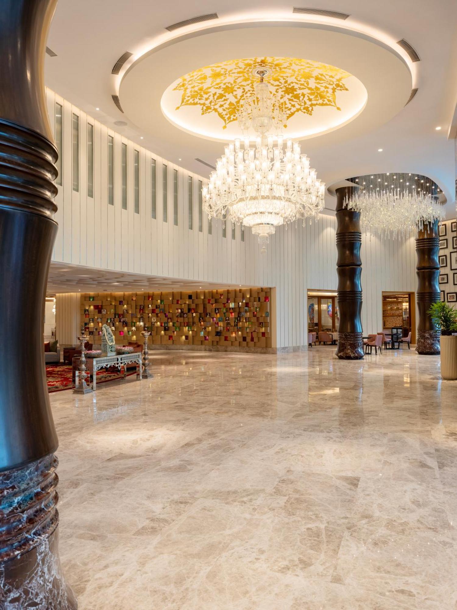 The Leela Banjara Hills Hotel 5*