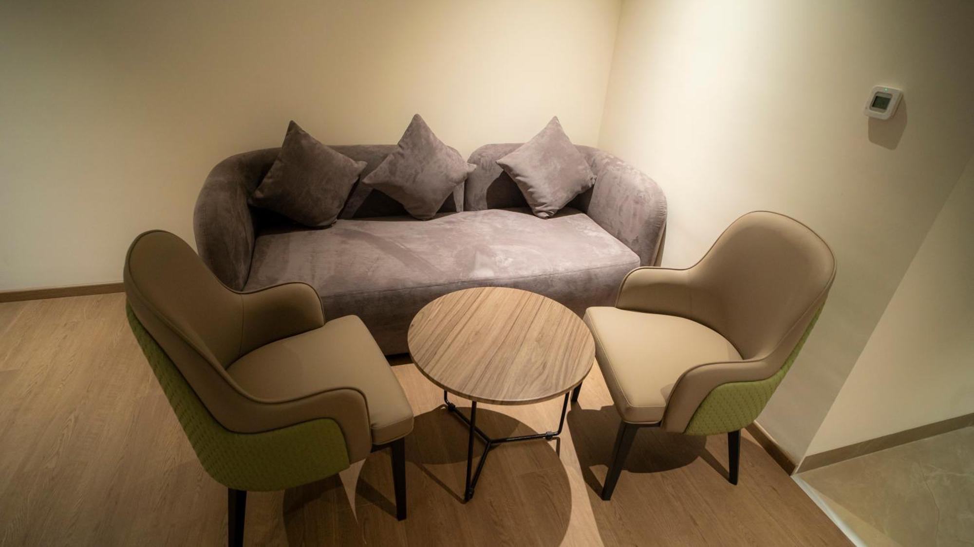 Hotel Tulips Grand 4*
