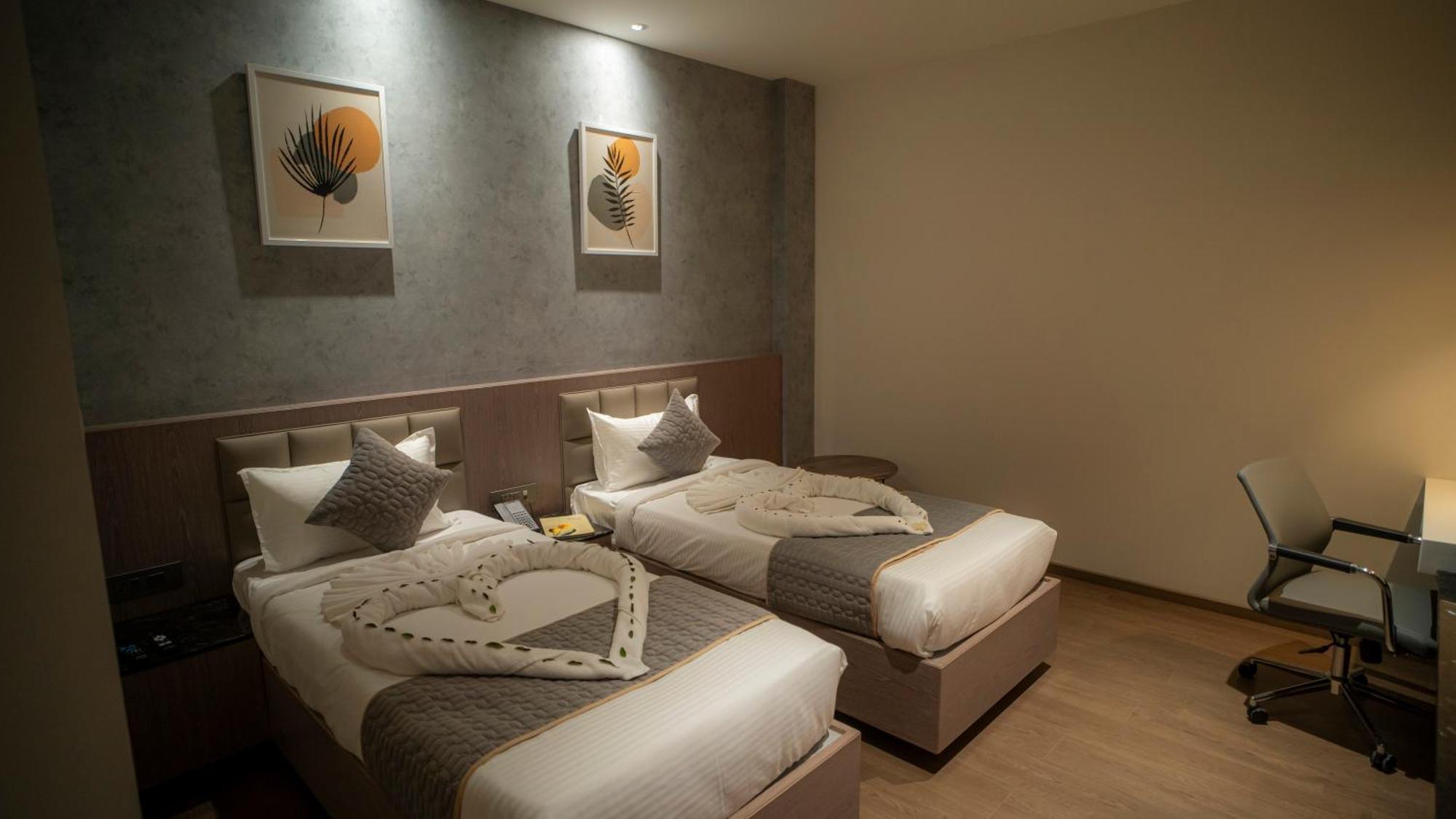 Hotel Tulips Grand Hyderabad