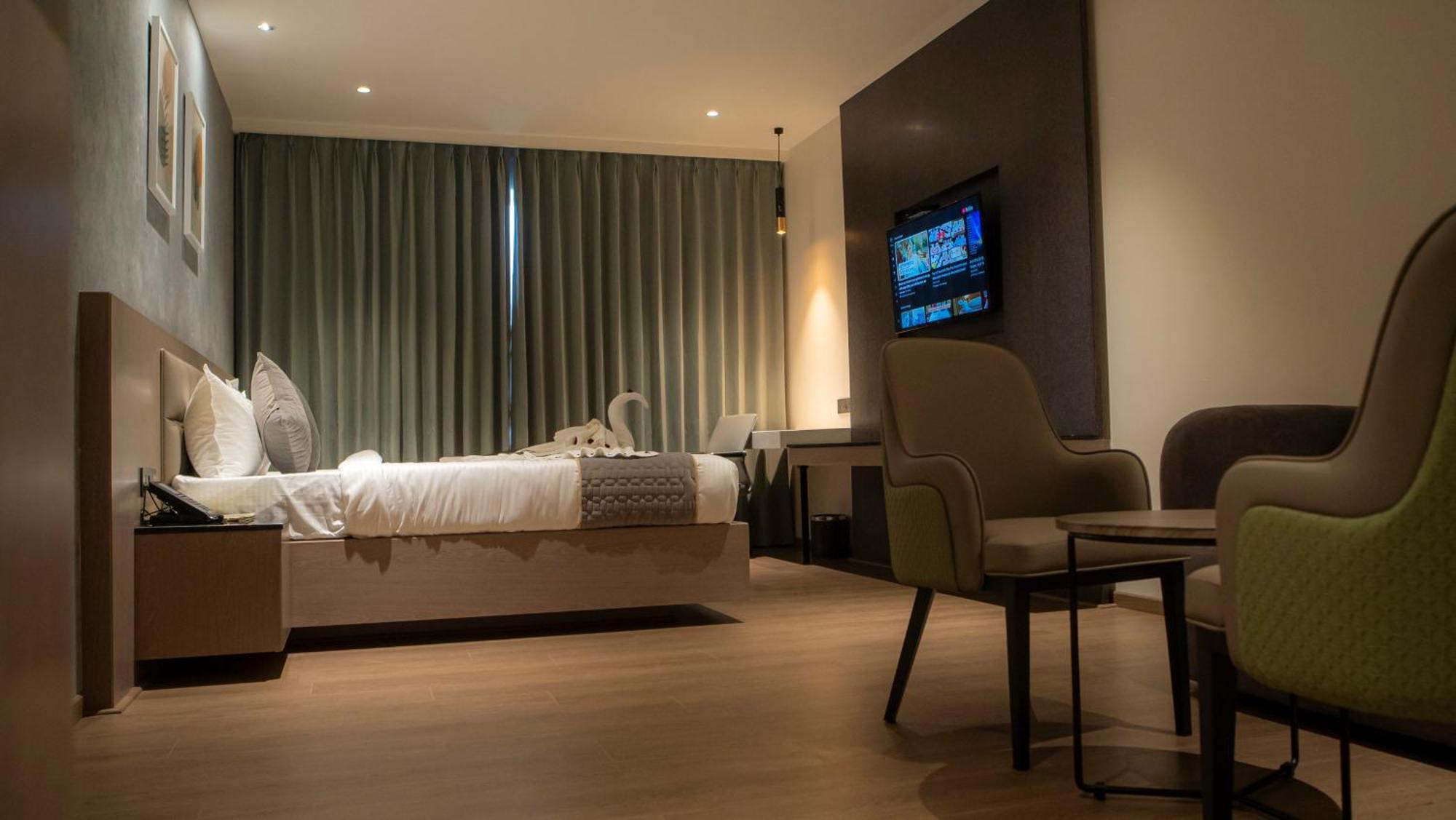 Tulips Grand Hotel 4*