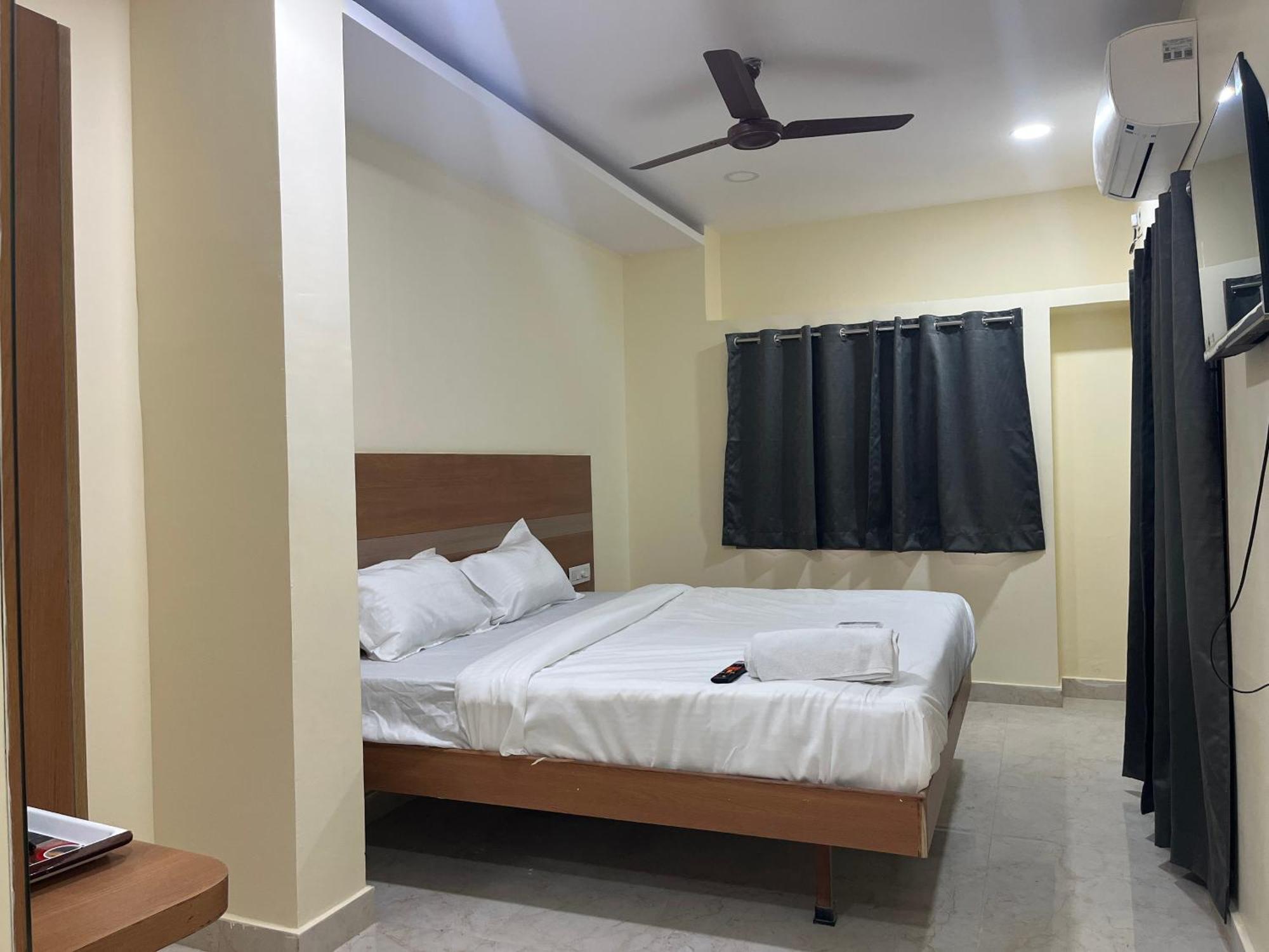 Hotel Elite Swagath Grand 3*