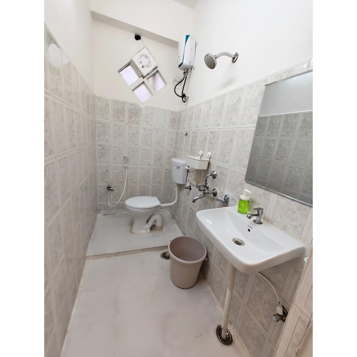 The Hidden Gem - Fully Furnished, Private 1bhk With Canopy & Cafe Lights Hotel Hyderabad