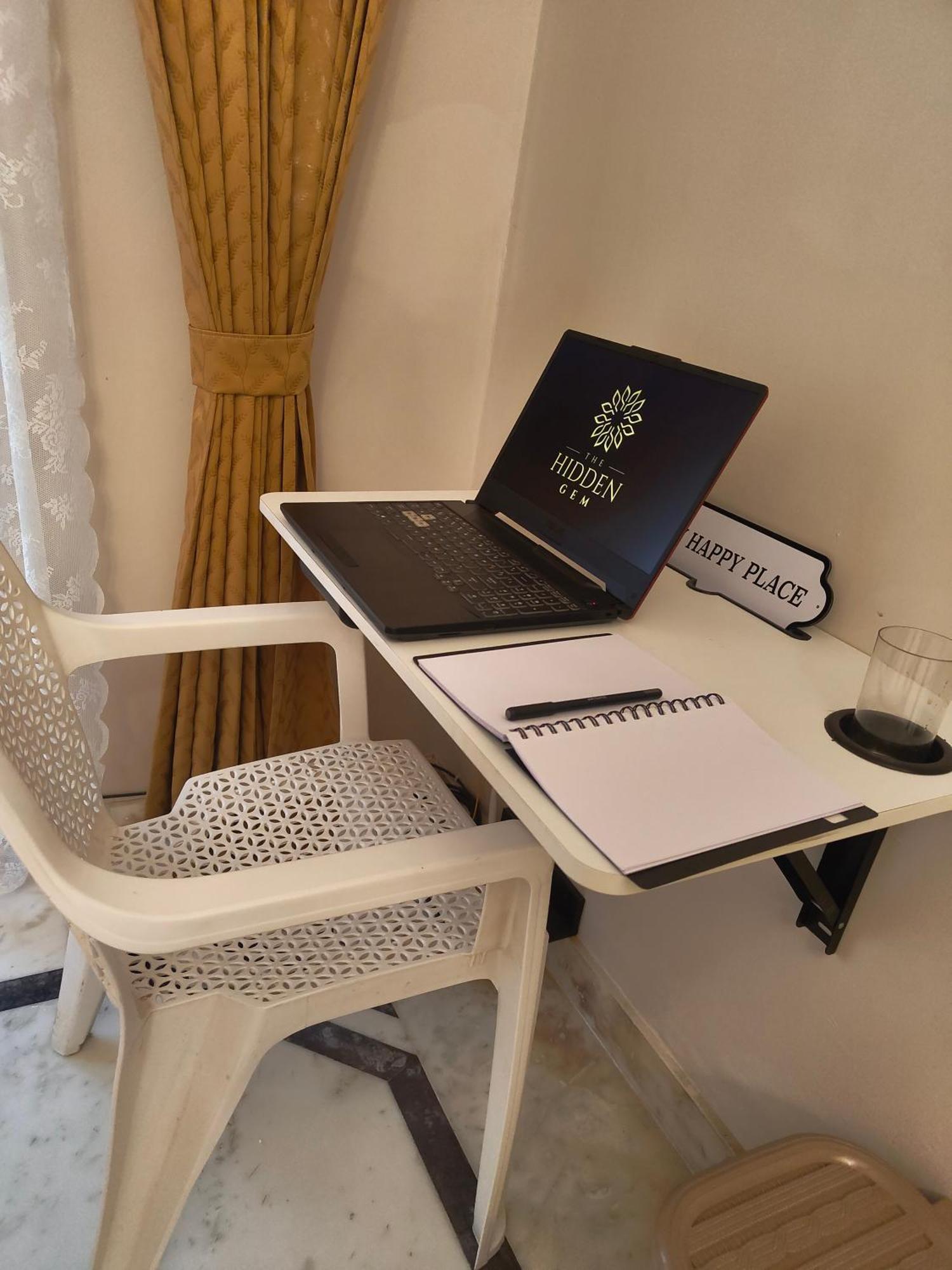 The Hidden Gem - Fully Furnished, Private 1bhk With Canopy & Cafe Lights