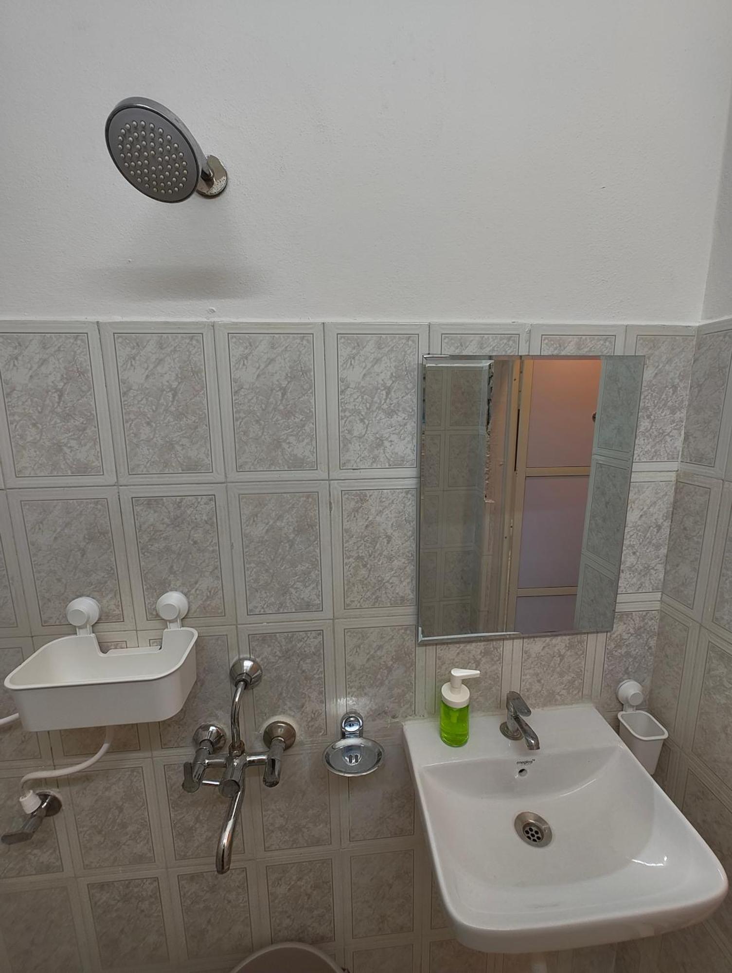 The Hidden Gem - Fully Furnished, Private 1bhk With Canopy & Cafe Lights Hotel