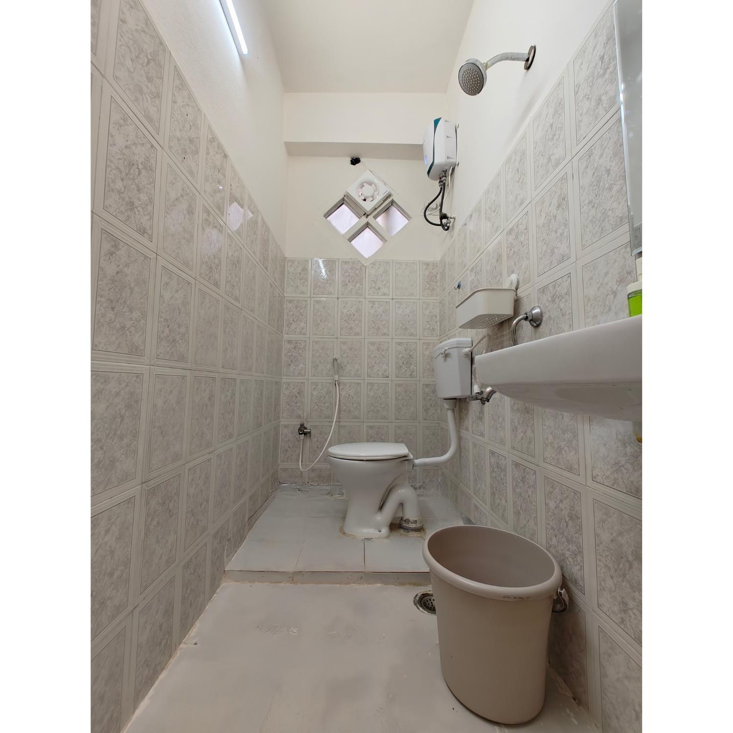 The Hidden Gem - Fully Furnished, Private 1bhk With Canopy & Cafe Lights 5*