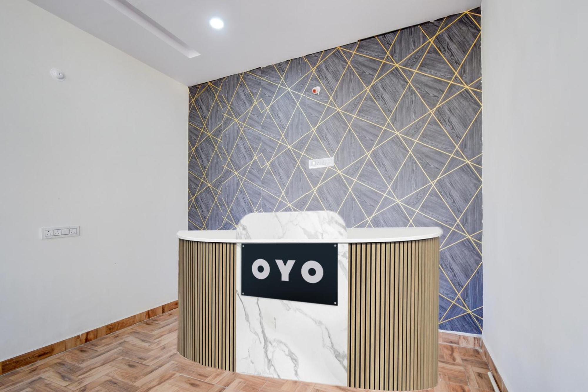 O Bluemoon Hotel 3*