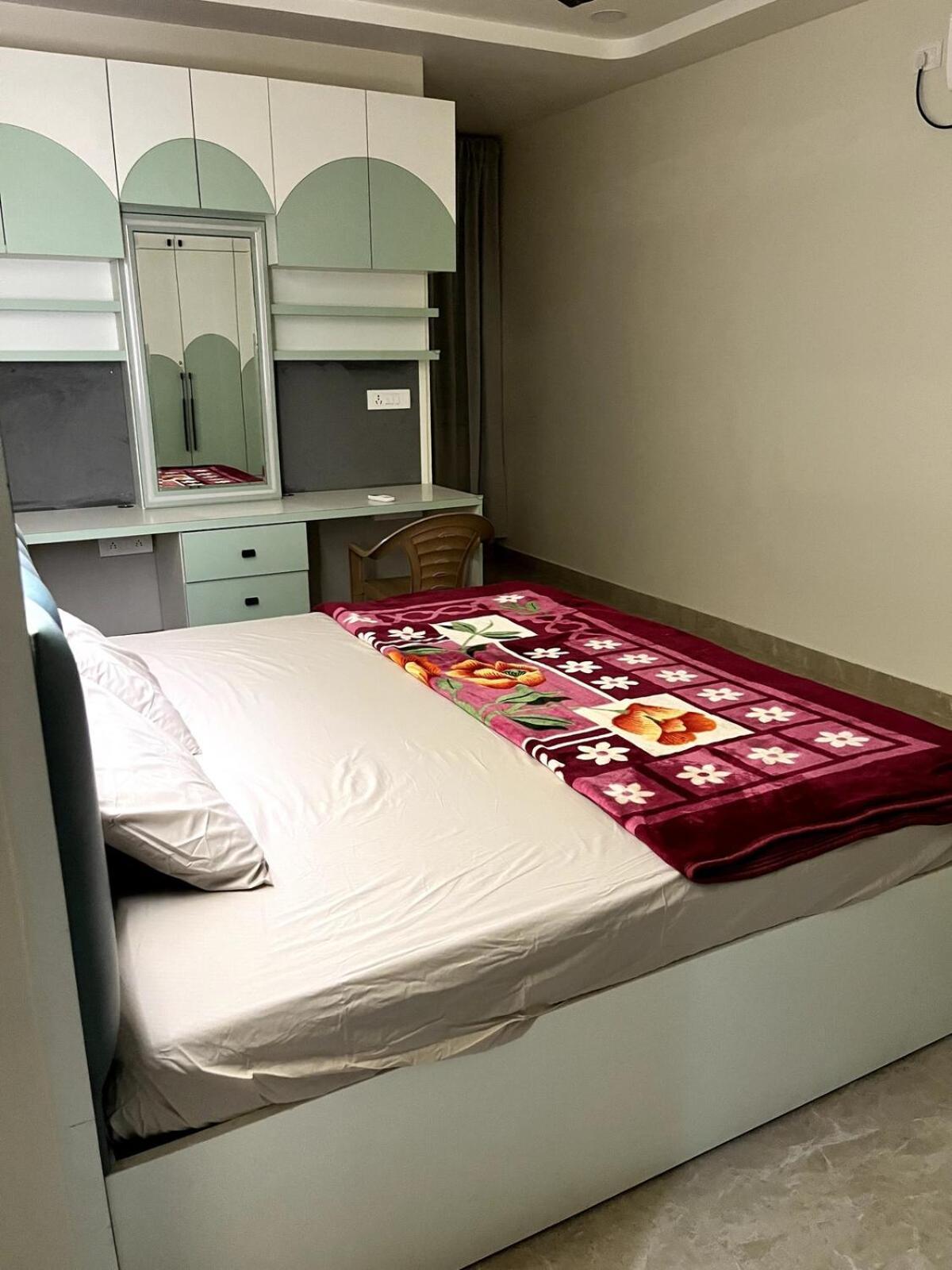 Hum Homes - Urban Abode *