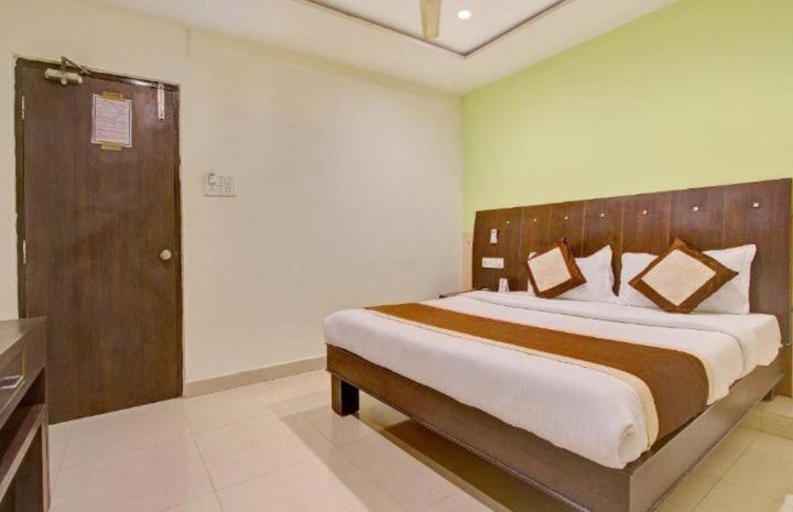 Hotel Blossoms The Plaza-luxury Collection- Lakdikapul 3*